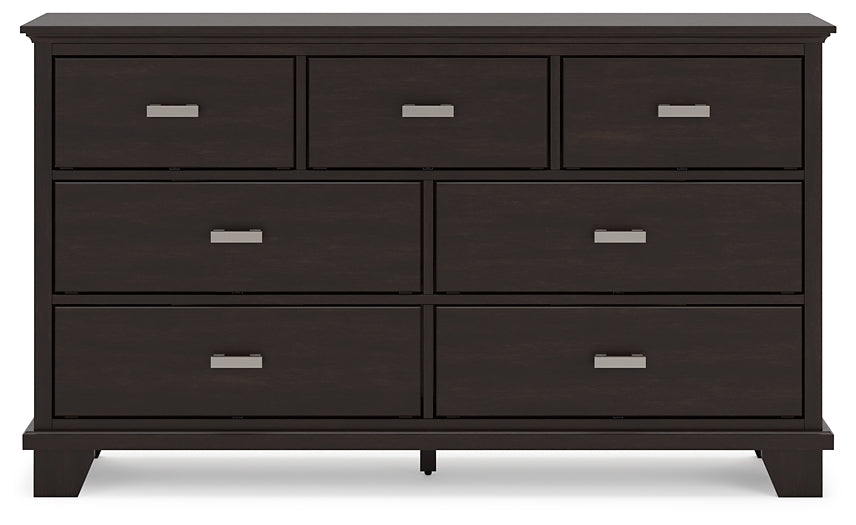 Covetown Twin Panel Bed with Dresser and 2 Nightstands